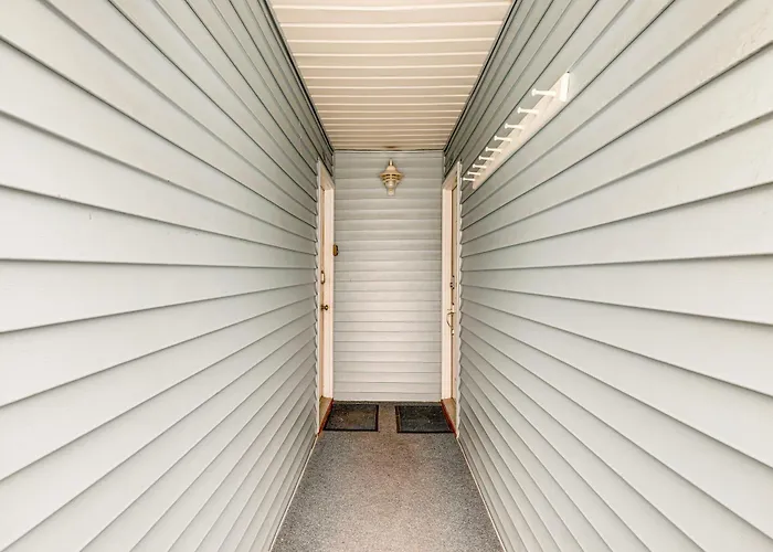 Holiday home 200 Feet To Beach: Inviting In Ocean City! *