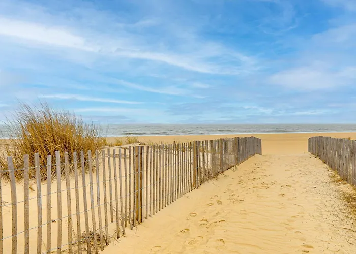 Holiday home 200 Feet To Beach: Inviting In Ocean City! *