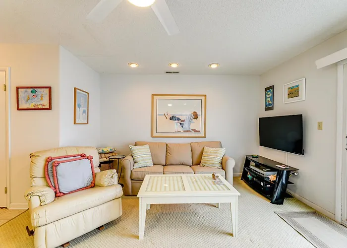 200 Feet To Beach: Inviting In Ocean City! Holiday home